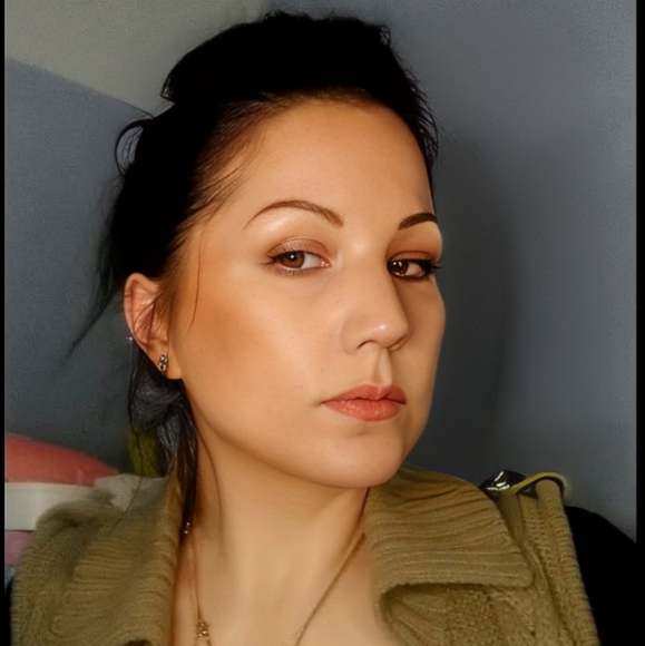 Meet your Posher, Jackie, Aka _Just_Jack_ - Picture 4 of 17